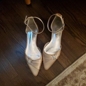 Closet cleanout- champagne flats